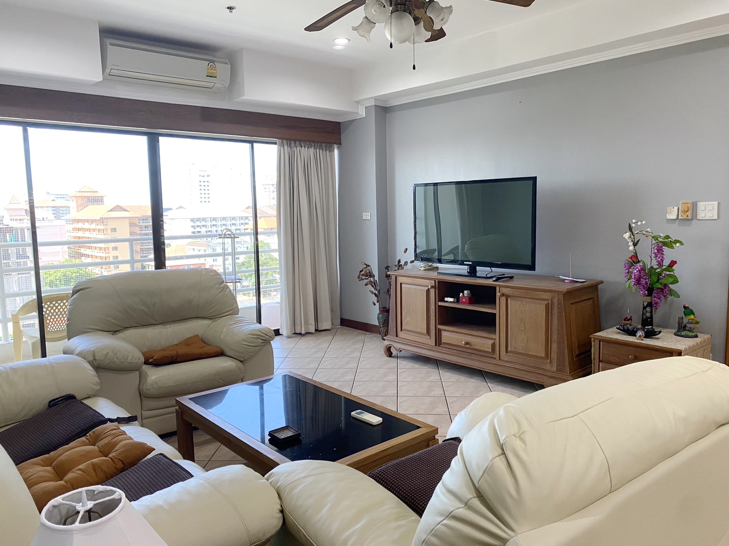 Rentals   Jomtien   Condo   View Talay 2 A